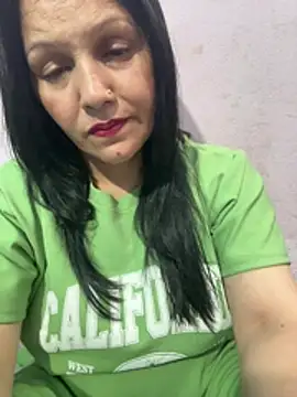 simmy14321 live cam on StripChat