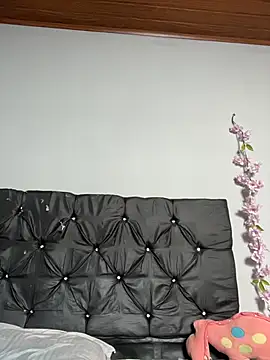 alisson_carolina73 webcam