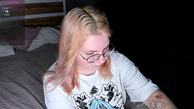 Alice_Kitagawa webcam