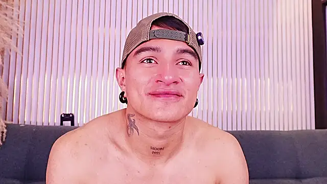 LiamDeep webcam