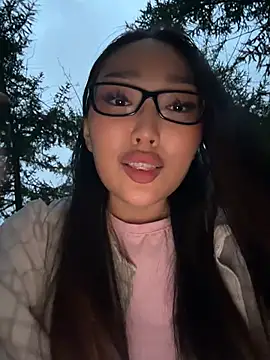trytomakememoam webcam