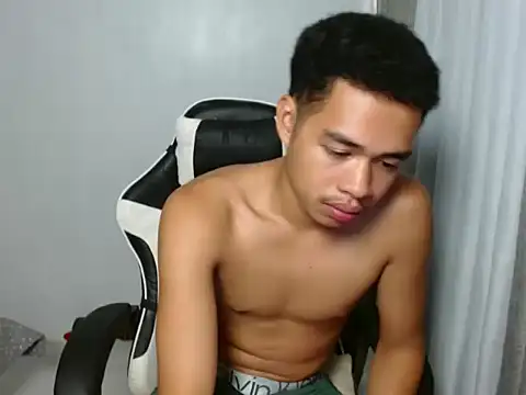 curlyasian_njxx (M twink) - public cum show