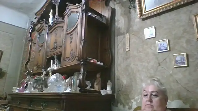 Lala-Love56 webcam