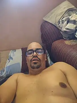 IncomingEssence478 webcam