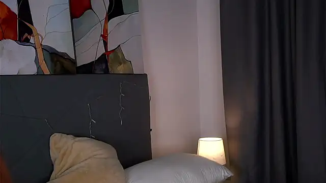NelleMihalko webcam