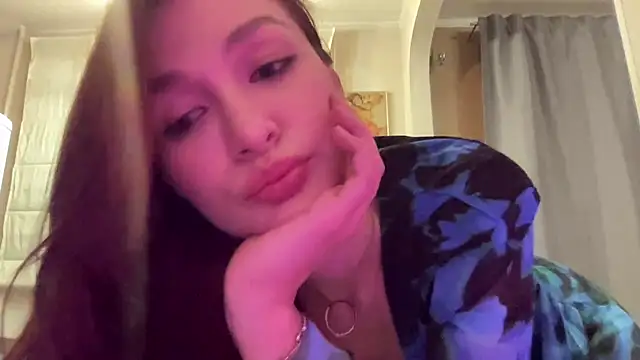 Nolenne live cam on StripChat