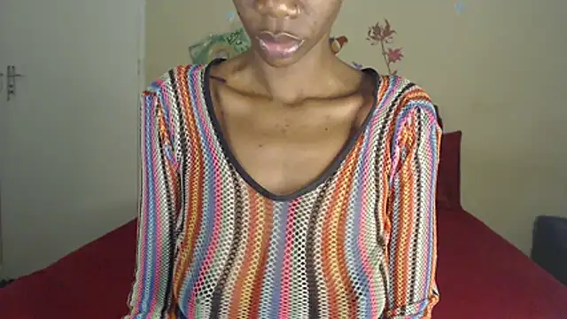 Blacktittiex02 live cam on StripChat