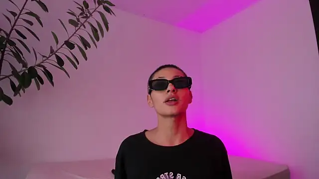 vandalovee_ webcam