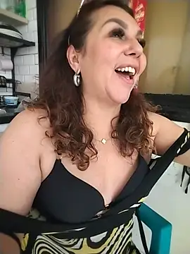 Myrnasexxx live cam on StripChat
