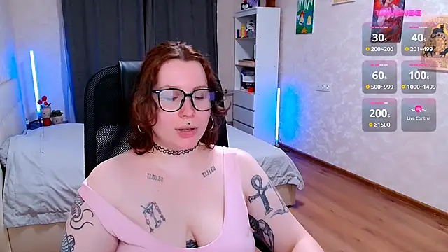 ur_geekgirl webcam