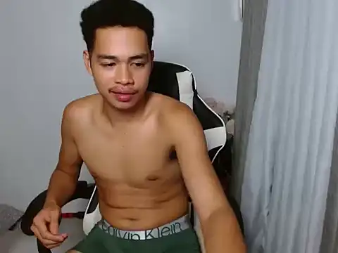 curlyasian_njxx webcam