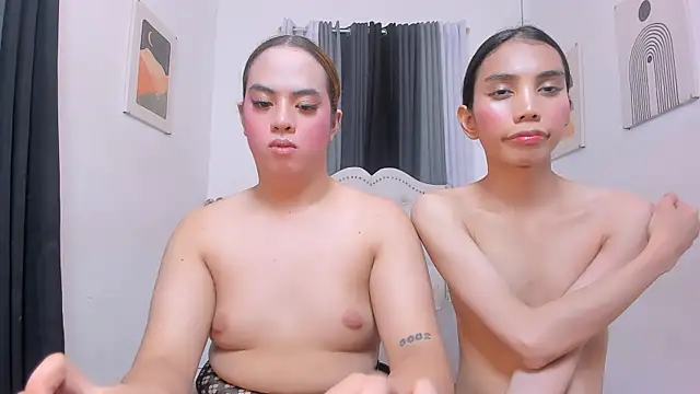 Alunelle - Trans webcam sex chat
