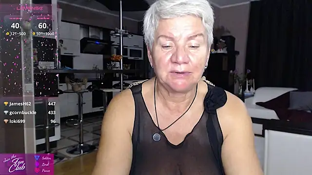 roxana_brooks live cam on StripChat