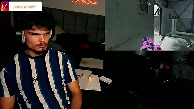 JordanShow webcam