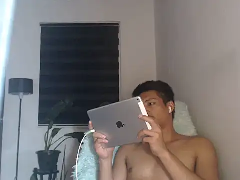 Asian_gregor webcam