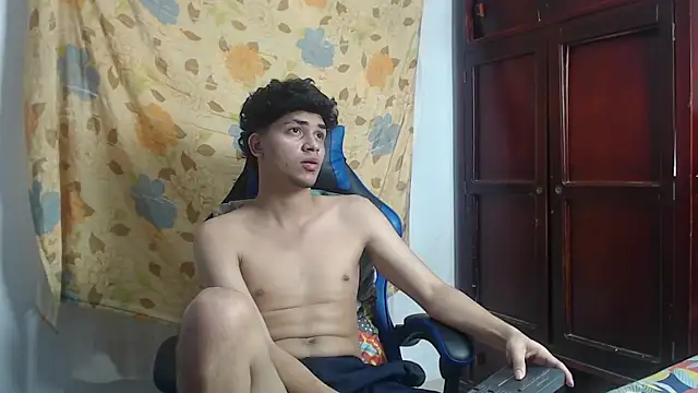 alice_julls webcam