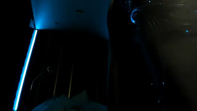 EvaCrosby webcam