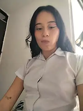 L0lita_Emi12 webcam