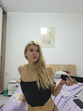 HotBlondie69