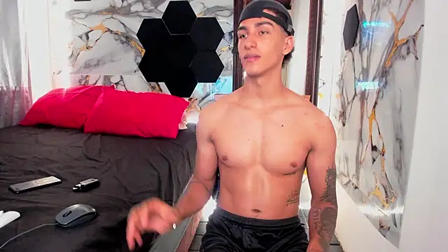 Goldendesirexx webcam