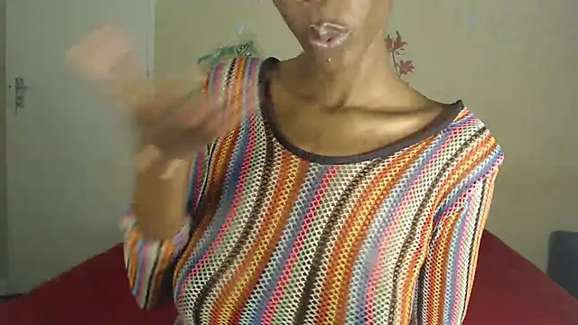 Blacktittiex02 webcam