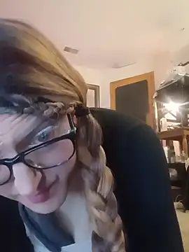 sissytrapdolly24 webcam