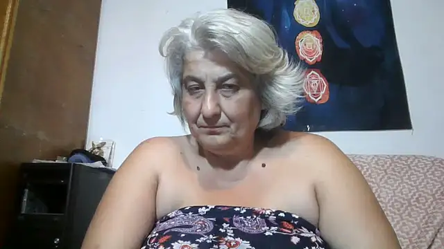 ExquisiteMature webcam
