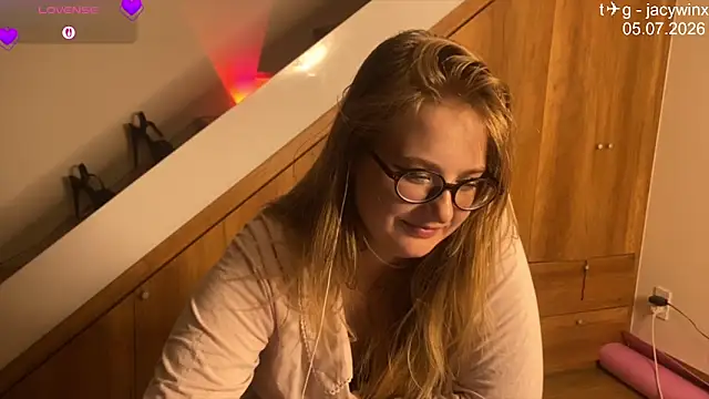 JacyWinslat live cam on StripChat
