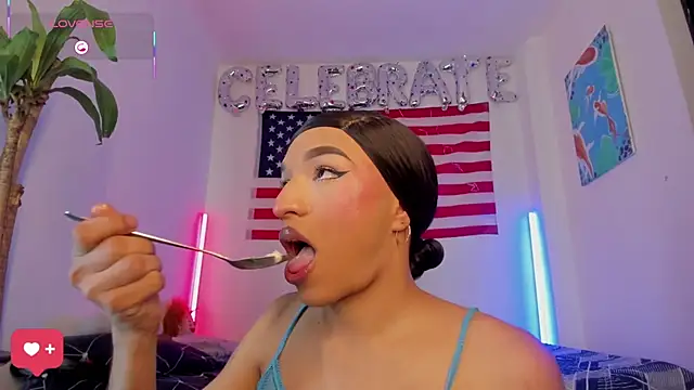 Naughty_Blue webcam