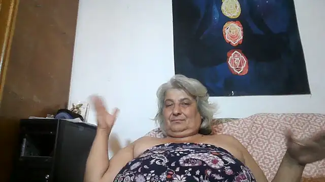 ExquisiteMature webcam