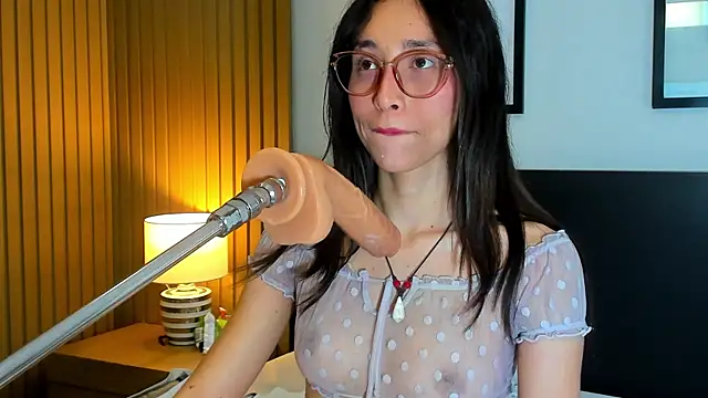doll_bella_ webcam