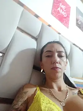 LunaZambrano webcam