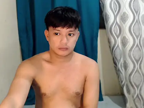 kingdomcum96 live sex cam
