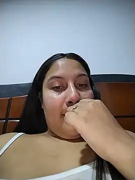 esmeralda_jadees webcam