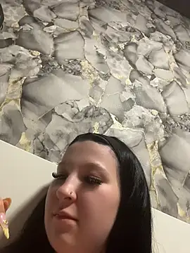 LittleChaosQueen webcam