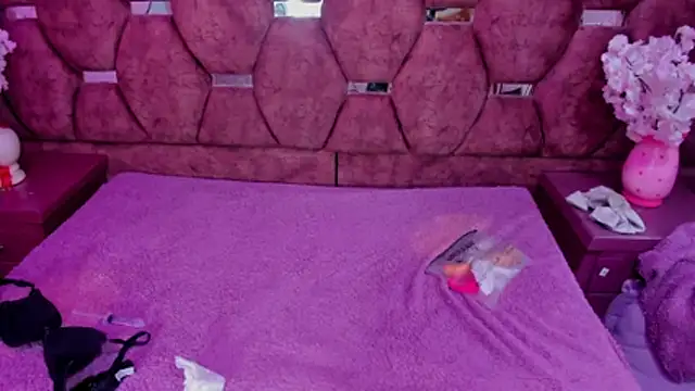 _Ivy_Luna webcam