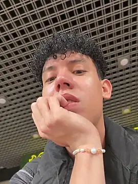 yoursexyjose webcam