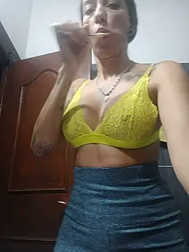 LunaZambrano webcam