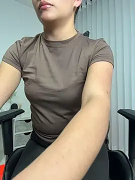 talia_bonet (F young) - Show pussy, while you control my lush