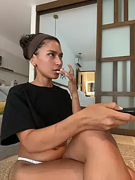 anaroxane_ - AnaRoxane_'s free webcam - UK Sex Cams