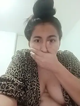 Carolina_Velez_pm live cam on StripChat