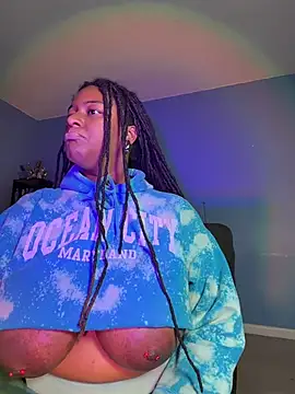GirthGoddessCoco webcam