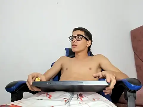 Steel_jheder live sex cam
