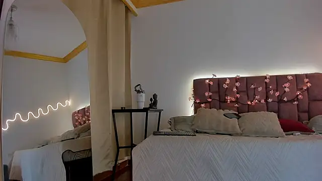 SunnyLeonz webcam