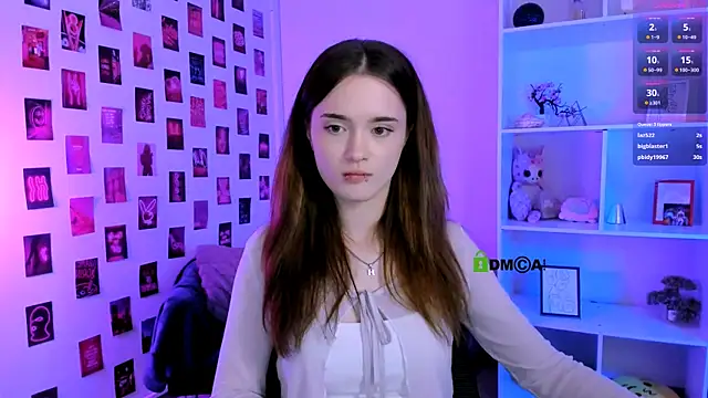 liana_kisses webcam