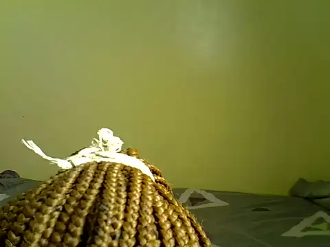Pearl_petite webcam