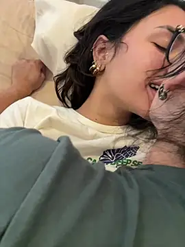 Alice_surprise webcam