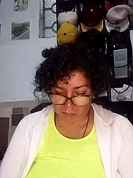 pupi-lanegra - Pupi-Lanegra's free webcam - UK Sex Cams