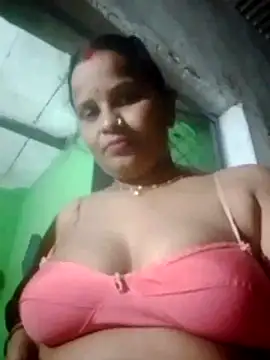 Shivani09900 webcam
