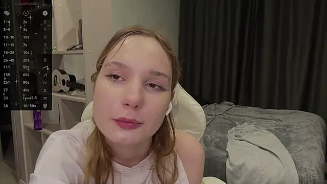 LeyaVoss webcam